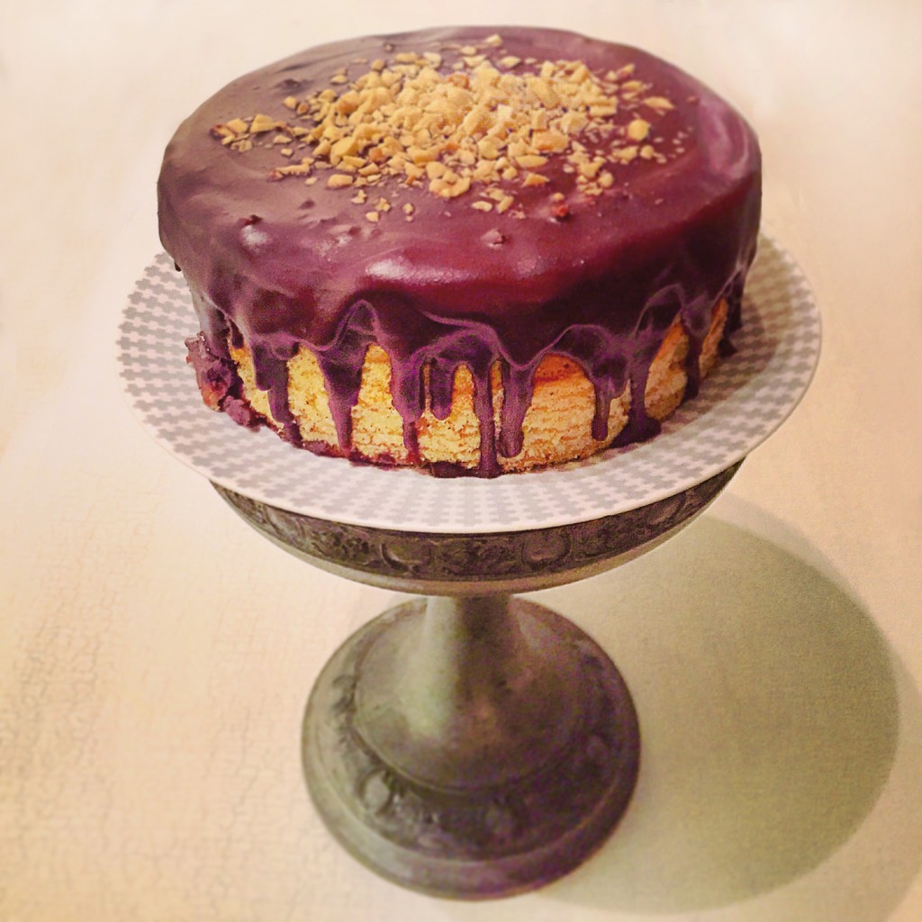 Erdnuss-Baumkuchen mit Schokoguss