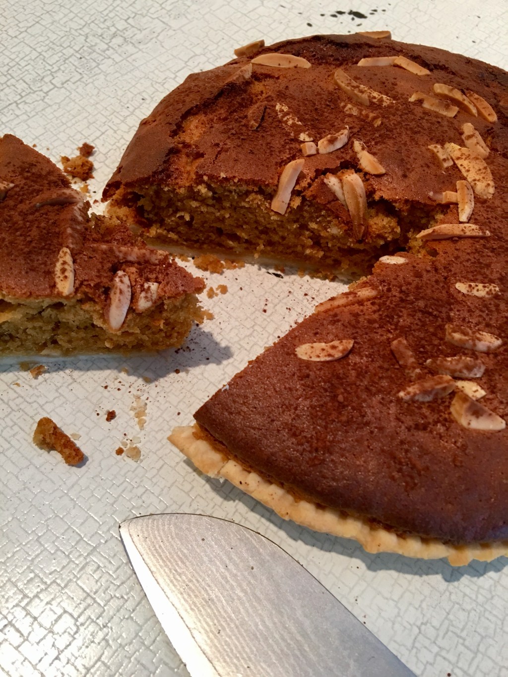 Mandel Carob Tarte