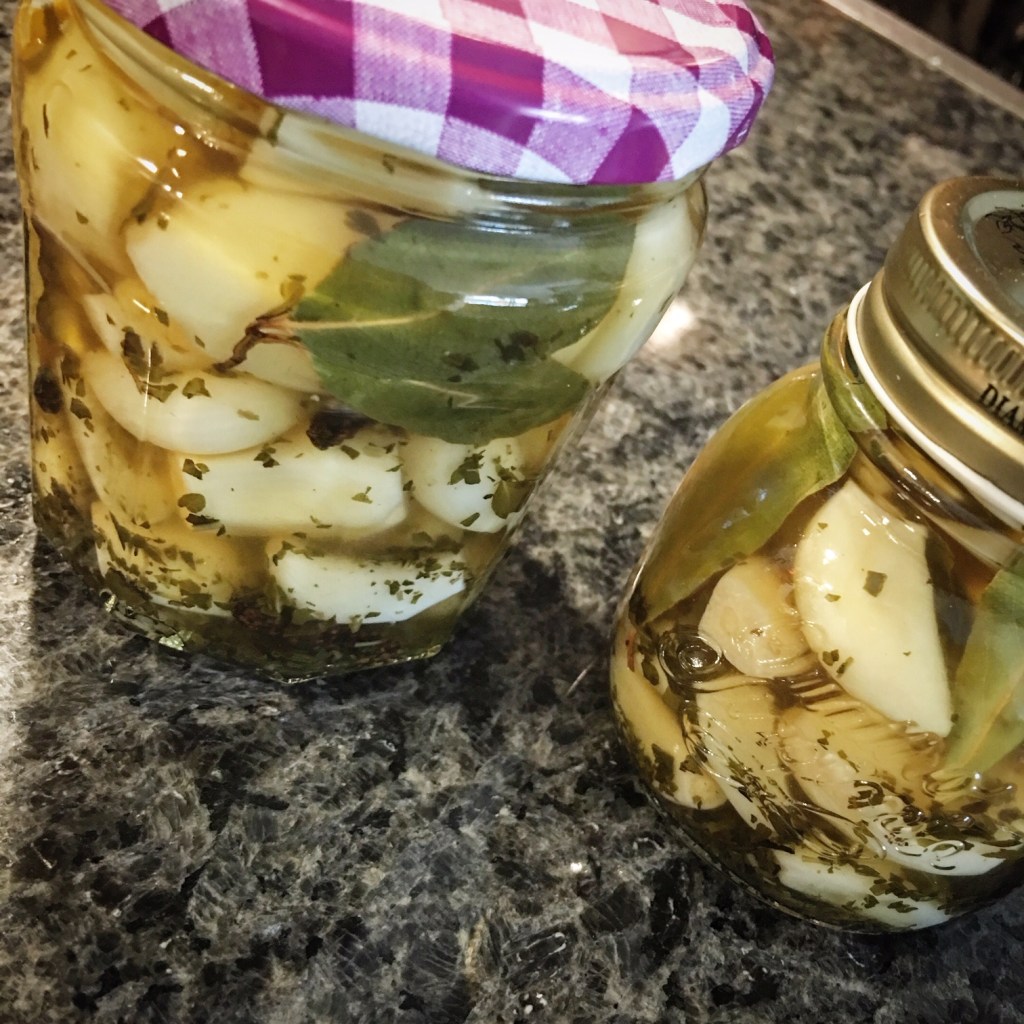 Eingelegter Knoblauch